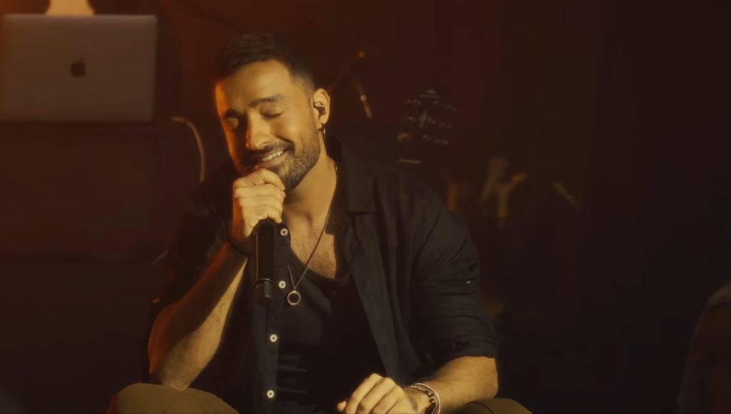 Dooron Dooron Lyrics